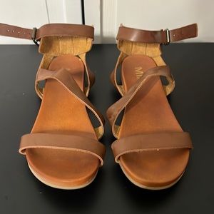 MIA. Women’s 7. Sandal.